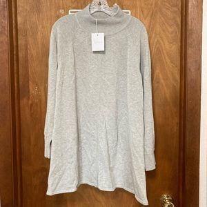 NWT Ryllace Mockneck Sweater in Gray, 2XL